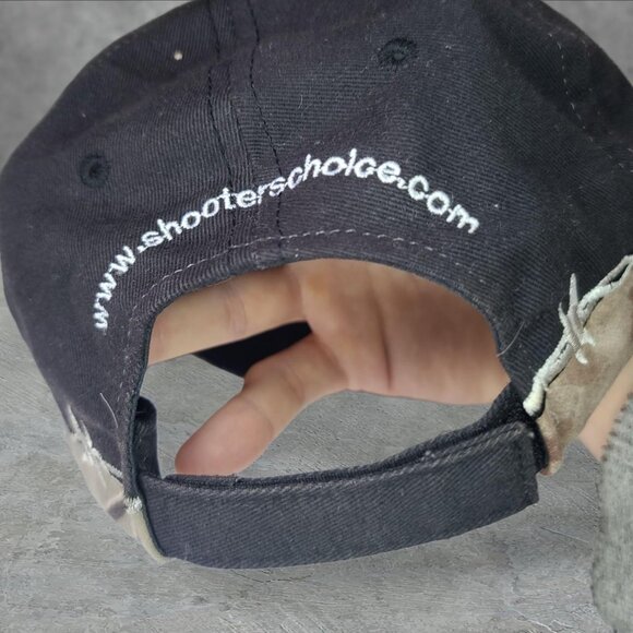 'The Gun Room' faded realtree/black camouflage strapback hat - Picture 2 of 3